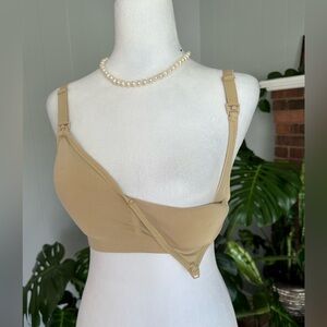 💝 NWOT  Hofish Nursing bra bundle for 2  Size Small excellent condition.